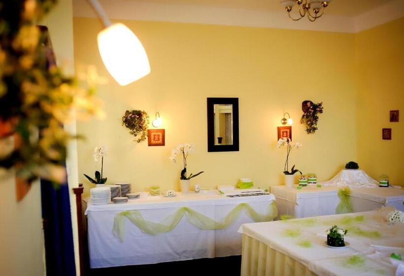 בית מלון כפרי Grand