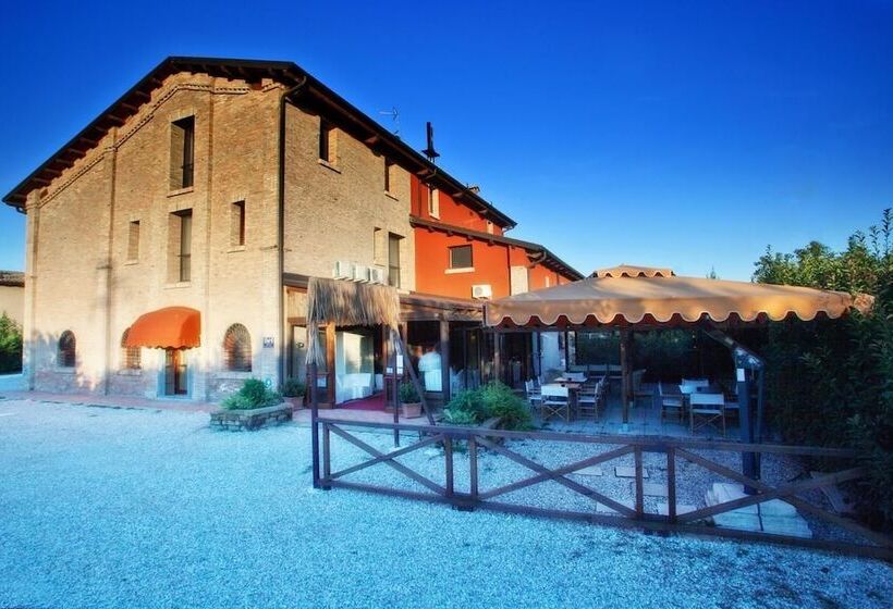 호텔 La Tortiola Country