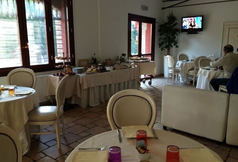 호텔 La Tortiola Country