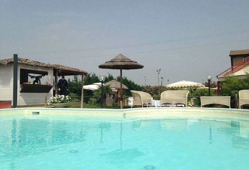 호텔 La Tortiola Country