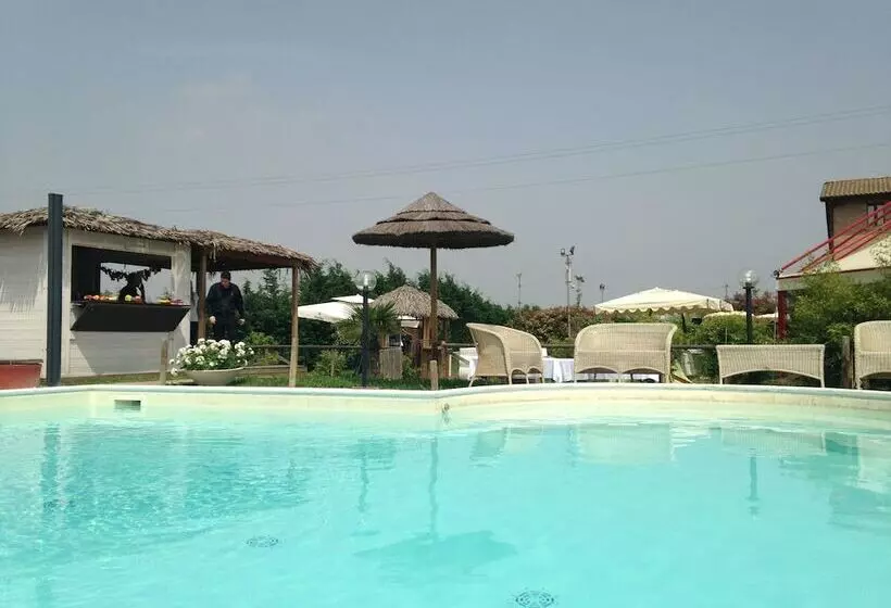 בית מלון כפרי La Tortiola Country