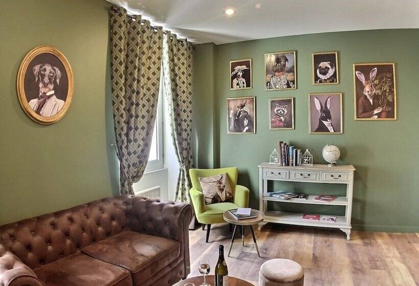 فندق Logis Hôtel Du Cygne