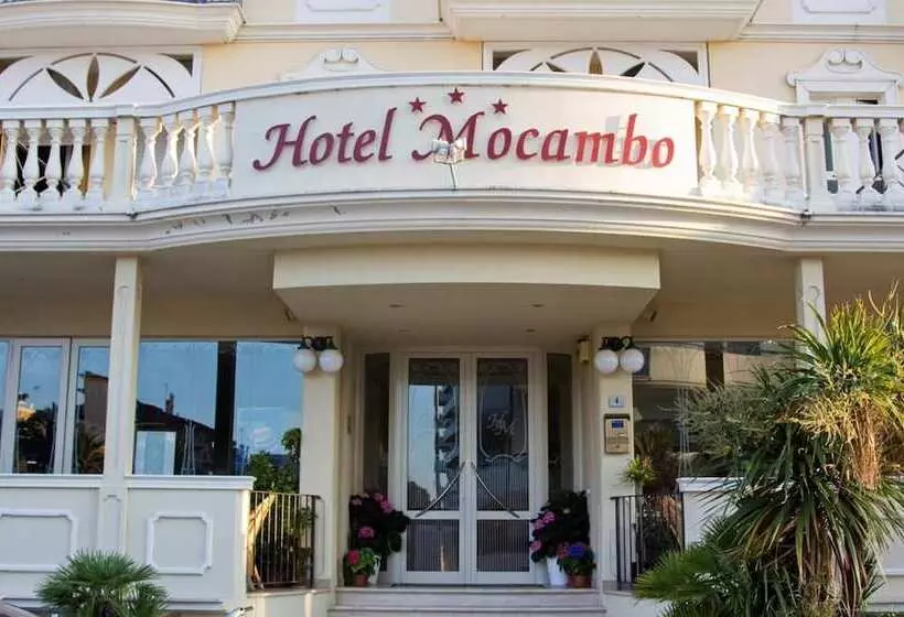 Отель Mocambo Piscina E Spiaggia