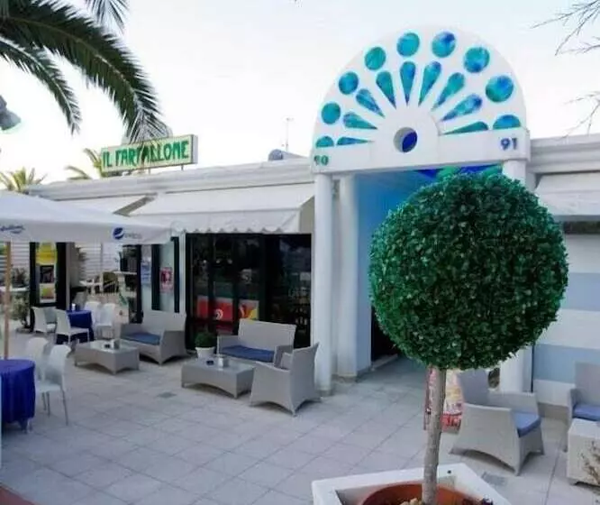 Отель Mocambo Piscina E Spiaggia