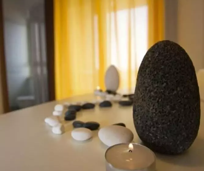 Отель Mocambo Piscina E Spiaggia