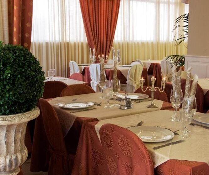 호텔 Mocambo Piscina E Spiaggia