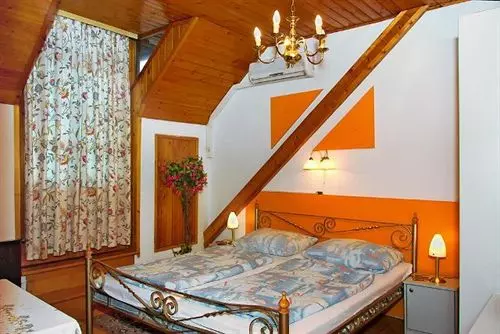 Hotel Mohácsi Panzió