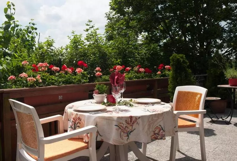 Отель Sindersdorfer Hof