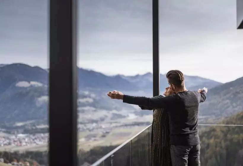 Kronplatz Resort Berghotel Zirm