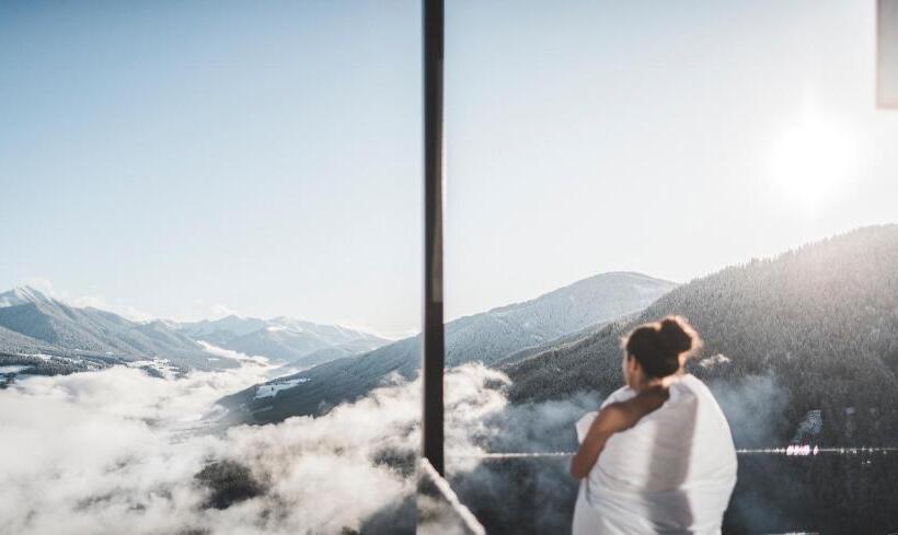 Kronplatz Resort Berghotel Zirm