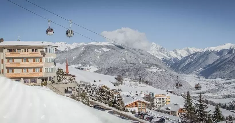 Kronplatz Resort Hotel Kristall