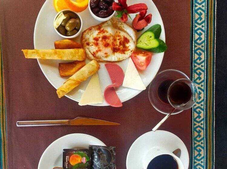 فندق على الطريق Mustafa