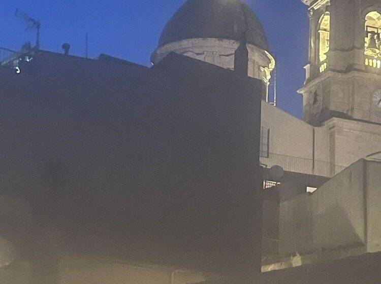 تختخواب و صبحانه Casa Tipica Siciliana Patronale Home Bedandbreakfast Tremetrisoprailcielo Camere Con Vista, Colazion