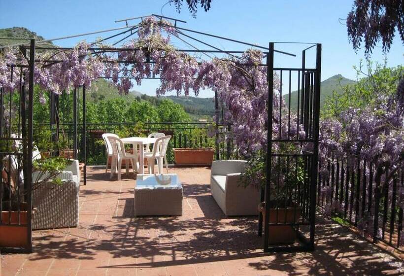 فندق Agriturismo Al Poggetto