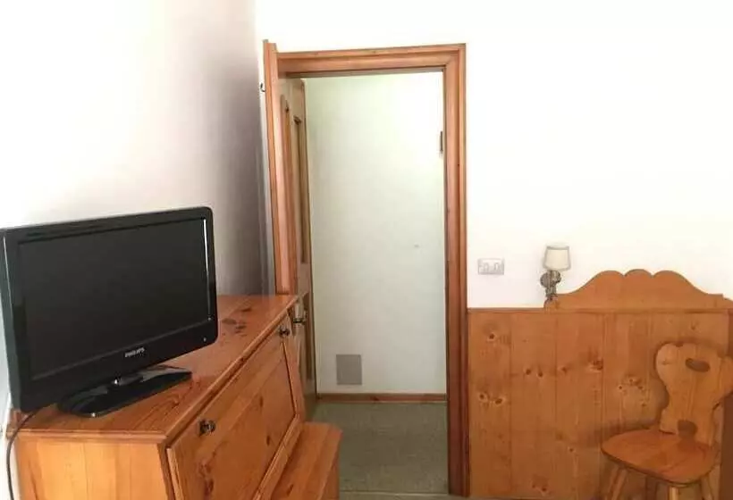 בית מלון כפרי Al Larin