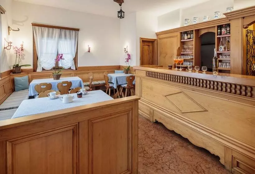 בית מלון כפרי Al Larin