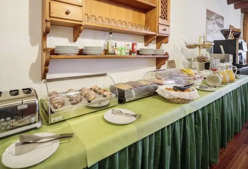 בית מלון כפרי Al Larin