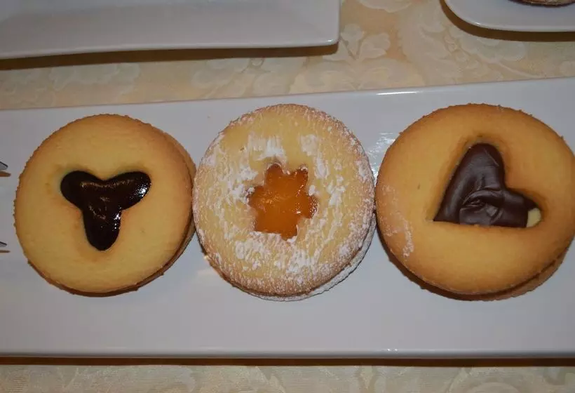 Отель Albergo L Antico Convitto