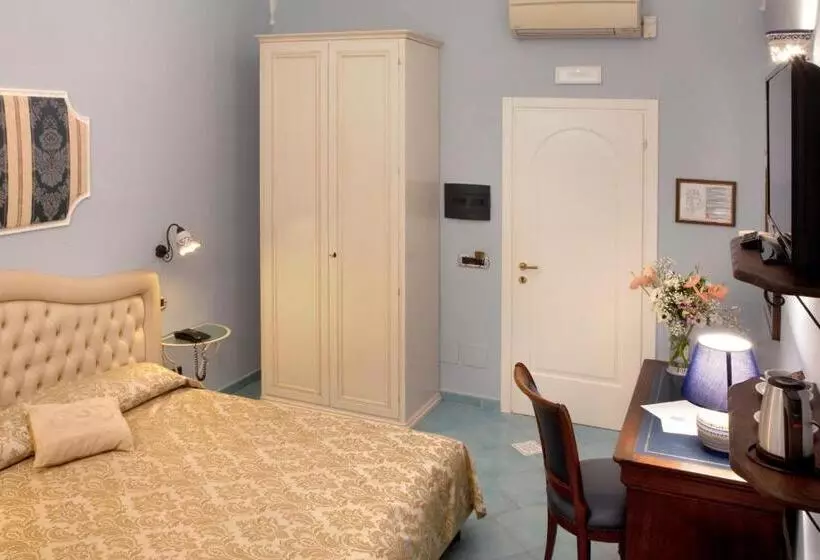 Отель Albergo L Antico Convitto