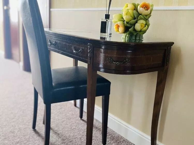 هتل Benaco Garda S