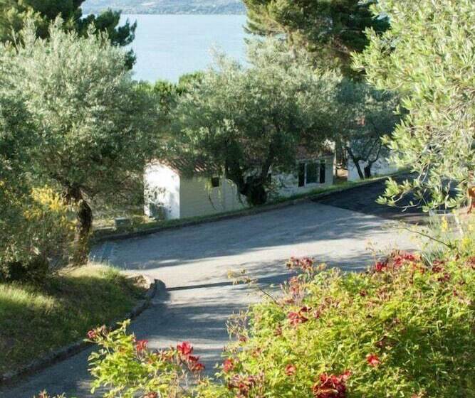 فندق Cerquestra Camping Village