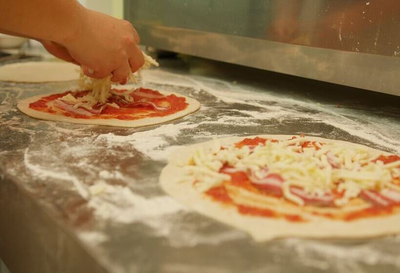 فندق Cerquestra Camping Village