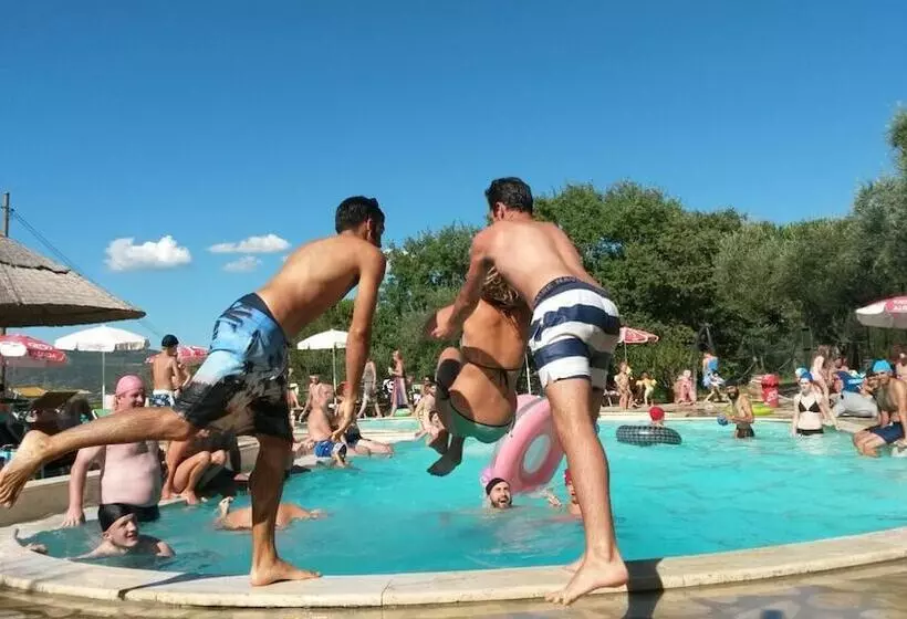 ホテル Cerquestra Camping Village