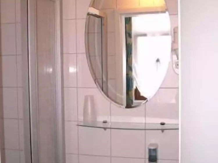 Отель Classic Inn