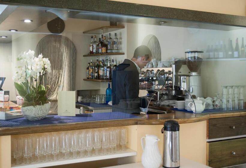 Отель Gemma Del Mare