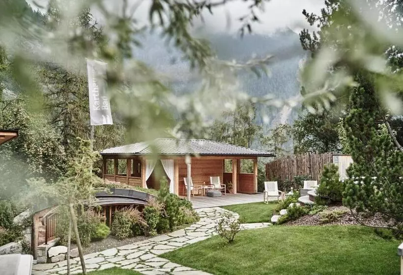 Goldene Rose Karthaus A Member Of Small Luxury Hotels Of The World