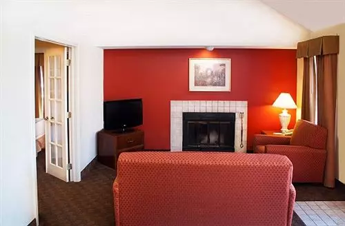 Hotel Hawthorn Suites By Wyndham Holland / Toledo Area