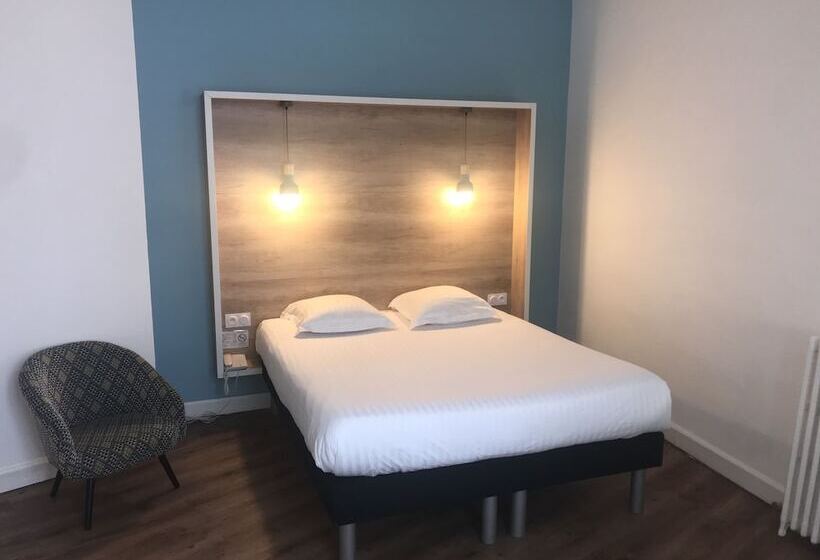 Отель Hôtel Le Petit Billot