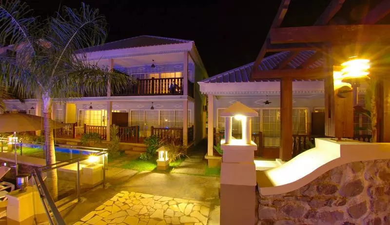 هتل Hôtel Les Créoles