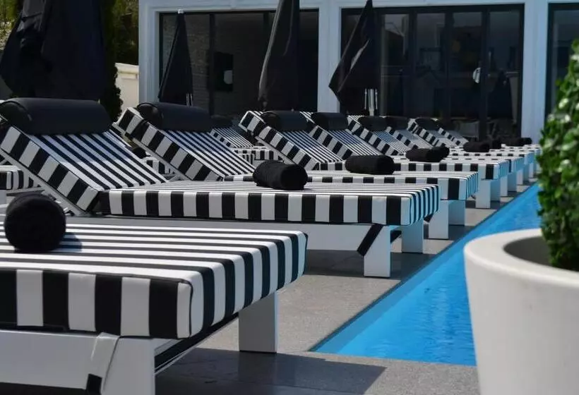 هتل Krystal Boutique Mansion