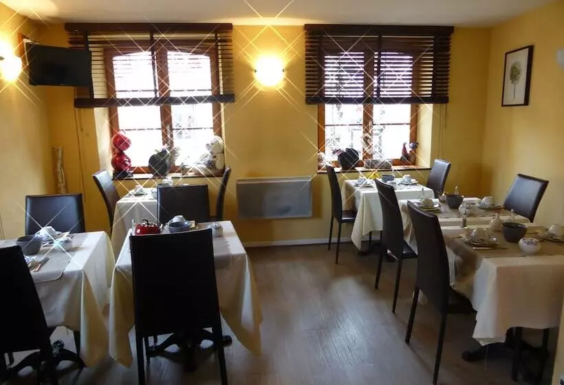 בית מלון כפרי L Hostellerie Du Château