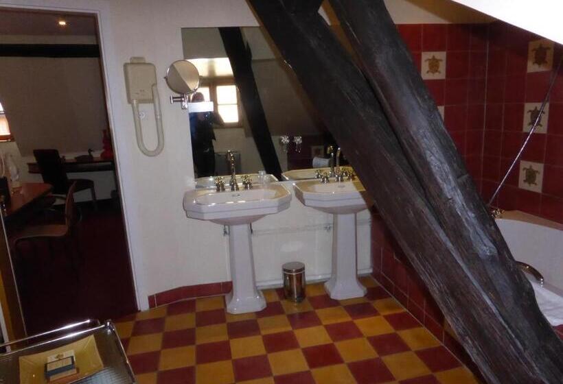 ホテル L Hostellerie Du Château