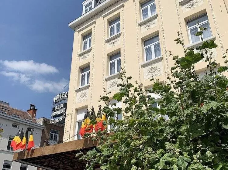 هتل La Grande Cloche