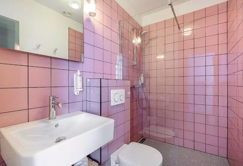 هتل La Grande Cloche