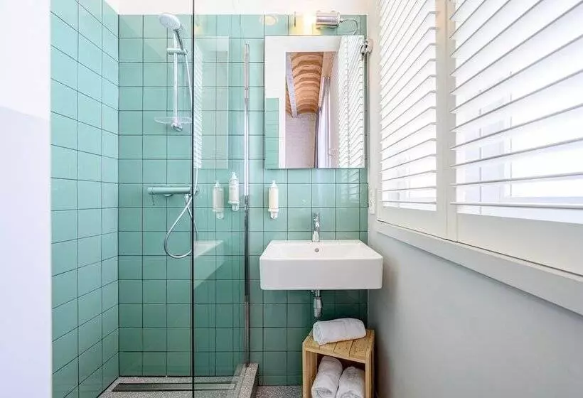 هتل La Grande Cloche