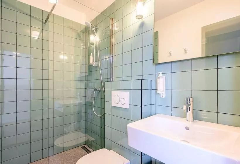 هتل La Grande Cloche