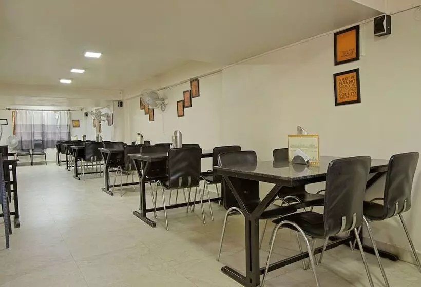 בית מלון כפרי Mannars Residency