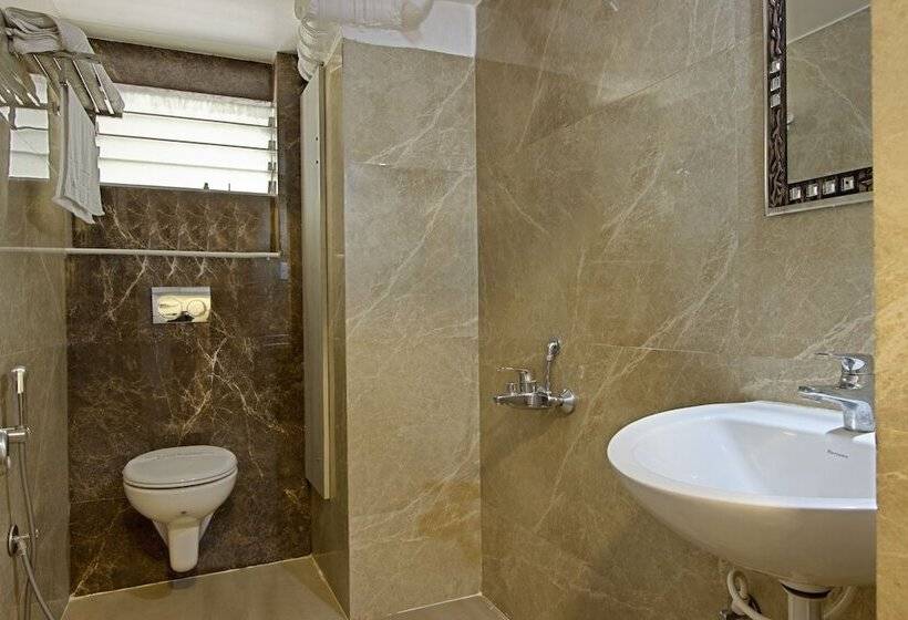 فندق Mannars Residency