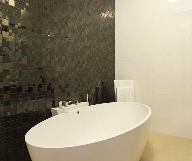 בית מלון כפרי Mikado