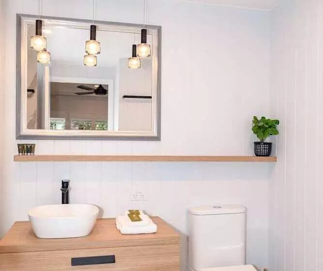 هتل Noosa Springs Golf & Spa Resort