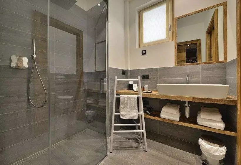 ホテル Piccolo Tibet