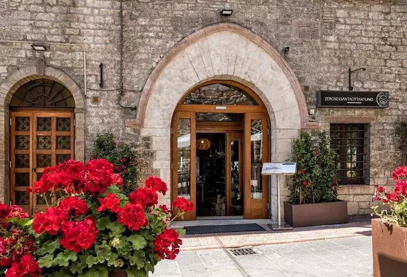 فندق Posta Panoramic Assisi