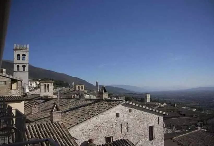 فندق Posta Panoramic Assisi