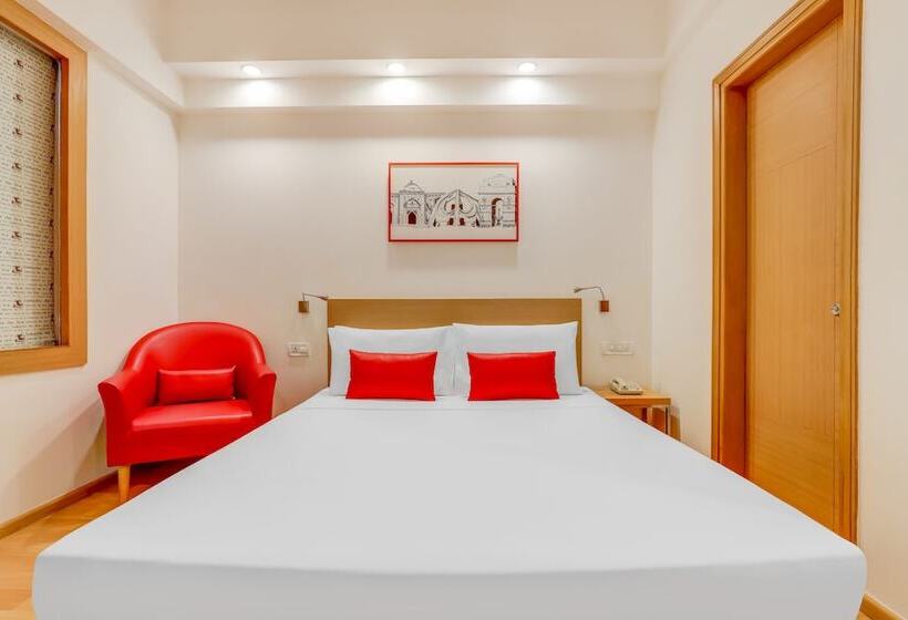 Red Fox By Lemon Tree Hotels, Delhi Airport