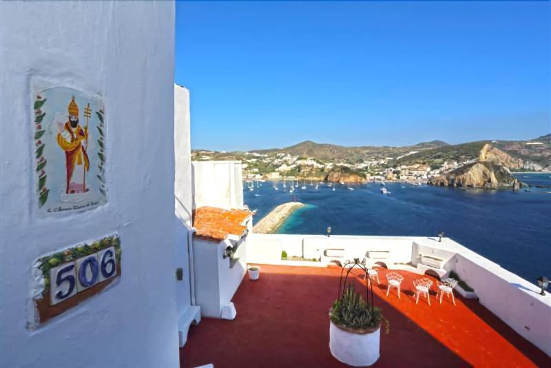 فندق Torre Dei Borboni