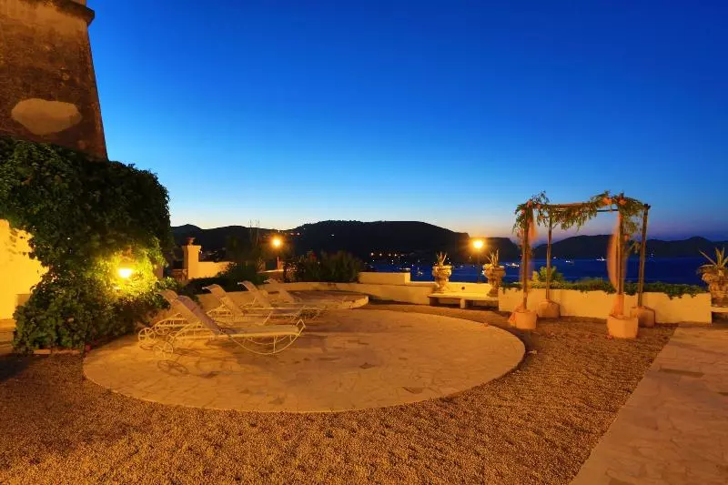 호텔 Torre Dei Borboni